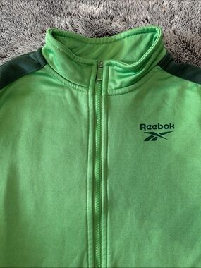 Reebok Athletic Track Jacket Full Zip Boys 11-12 
Two Toned Green Sporty Outdoor